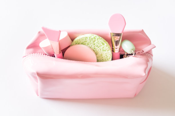 粉色包装美妆礼盒