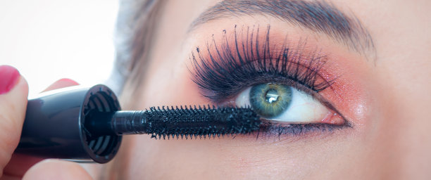 mascara