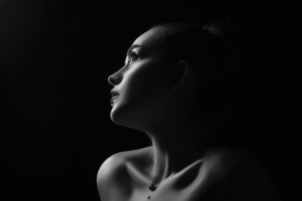 monochrome