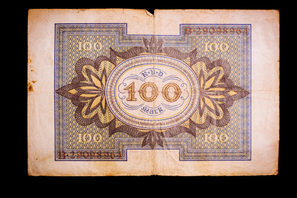 1922