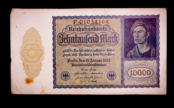 1922