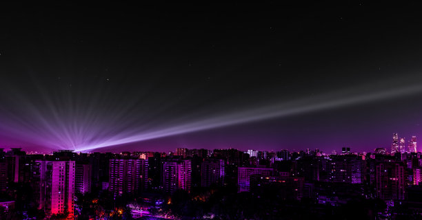 夜晚车流