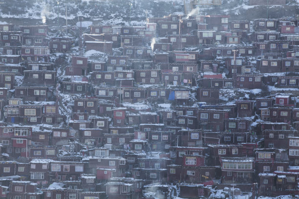 中式建筑雪景