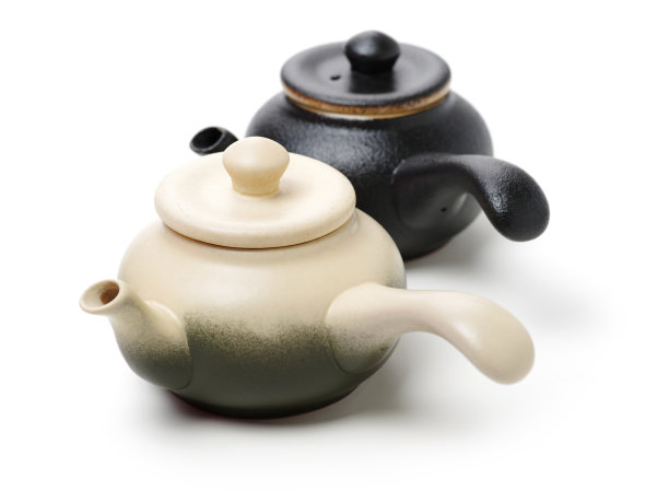 现代瓷茶壶
