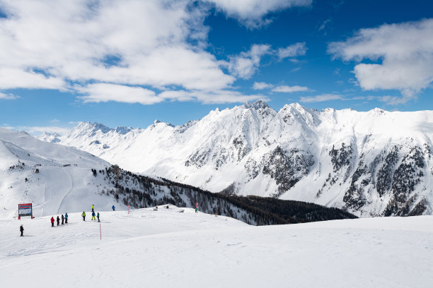 登山滑雪