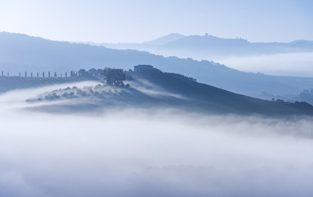 草原蓝天自然美景