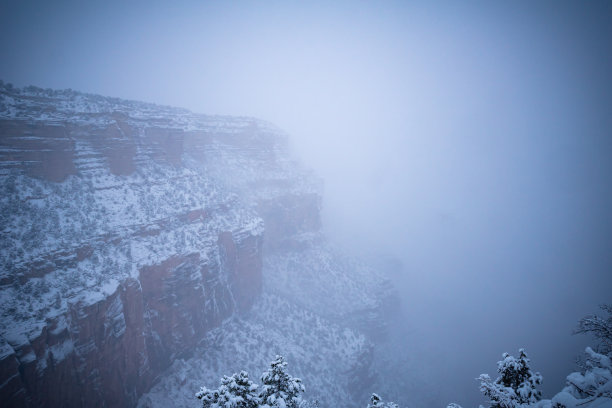 大峡谷雪景