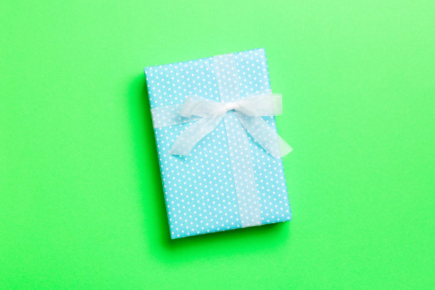 绿色包装盒创意礼品盒