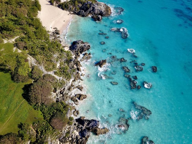 海边礁石海浪海洋海岛