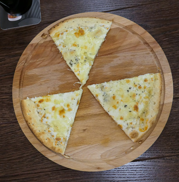 三角比萨