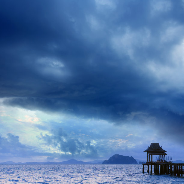 雨后的海岸