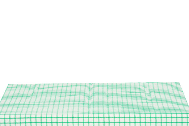 白色木桌方格餐巾