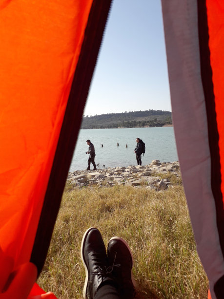 露营地里的帐篷