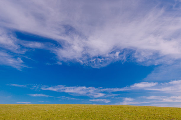 阳光天空蓝天白云背景