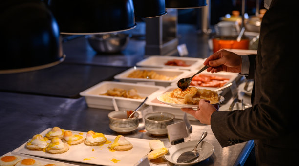 自助餐食物