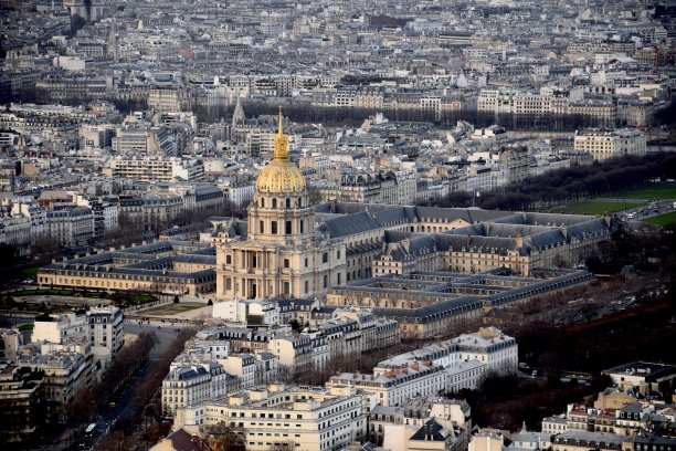 louvre