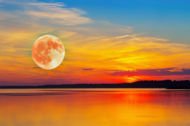 月亮山水日出