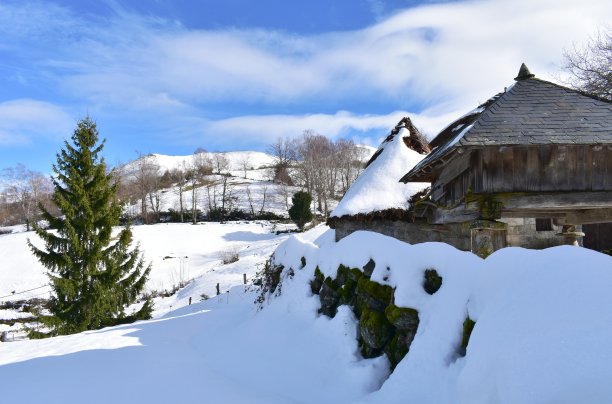 雪景天空建筑背景