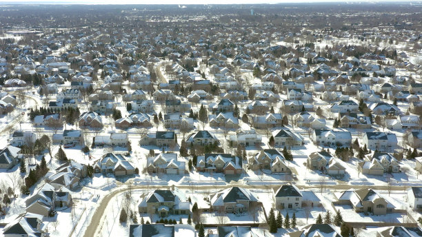 白雪皑皑冬季郊外雪景