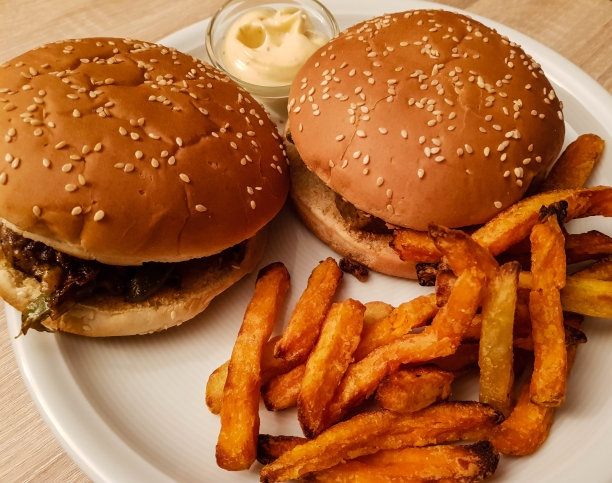 黑椒牛肉三明治