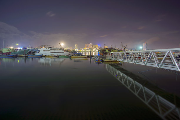 港口码头夜景