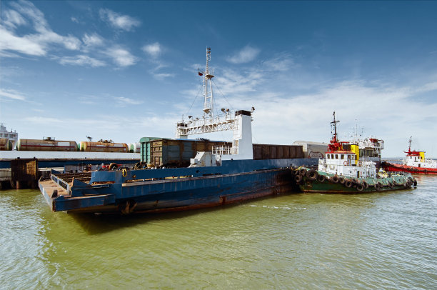barge