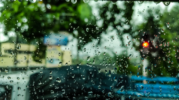 雨滴,车窗