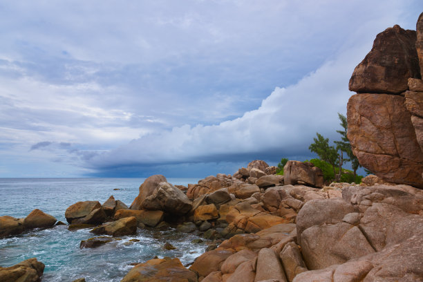 雨后的海岸