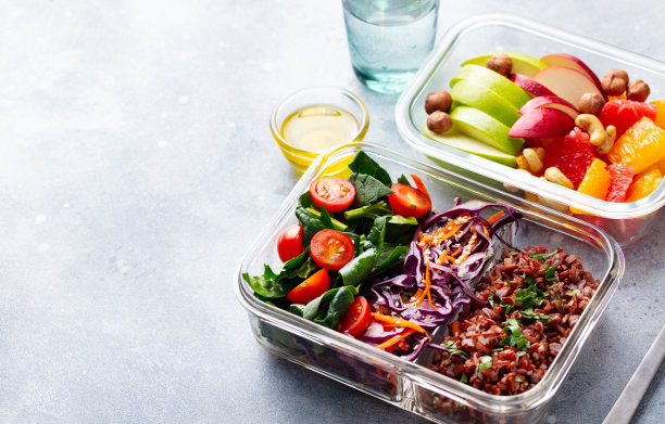 荤素搭配的美味盒饭