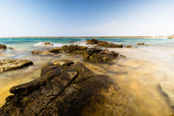 滨海海景礁石