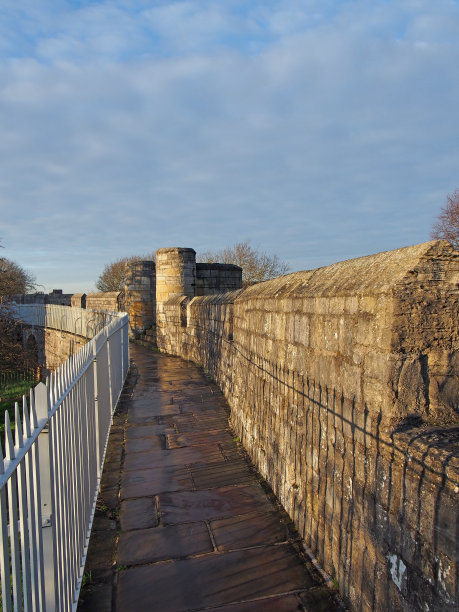 石块围墙