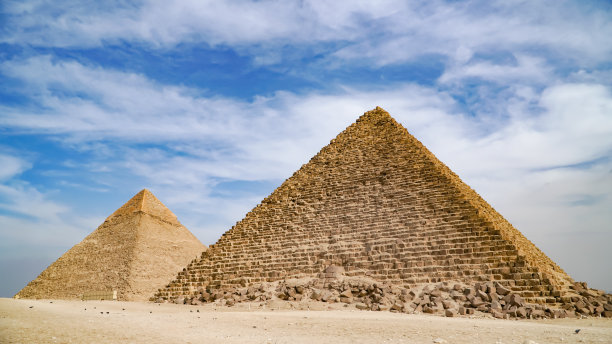 金字塔旅游