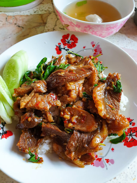 青椒牛肉饭