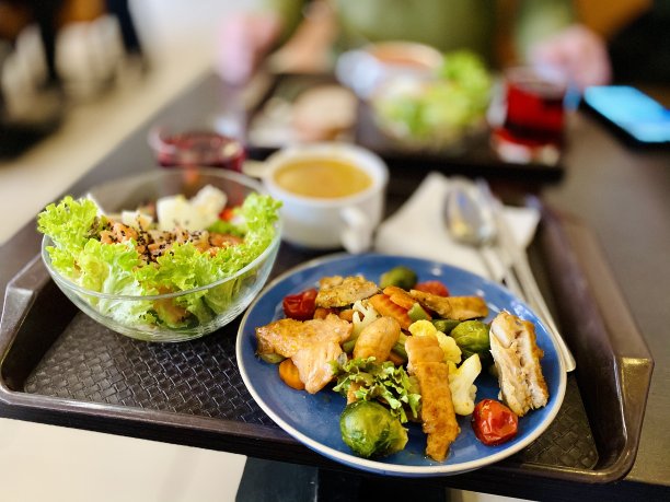 烤肉拌饭