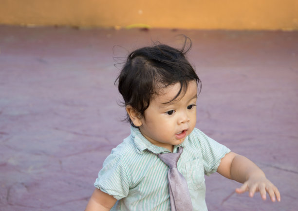 亚洲幼儿