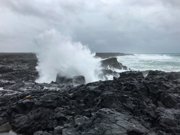 河面波浪