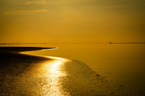 海边橙色云彩自然风景