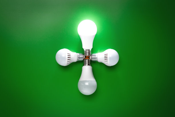 创意绿色节能灯泡