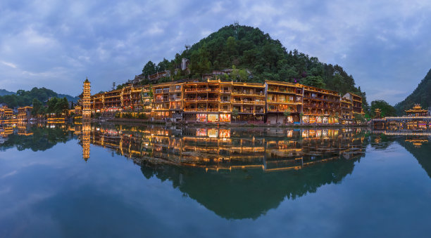凤凰古城夜景