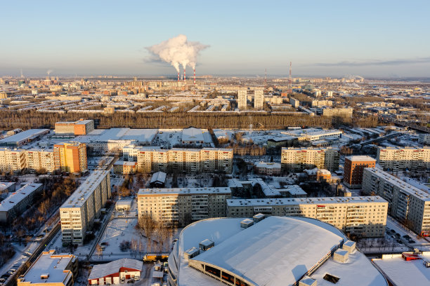 白雪皑皑冬季郊外雪景