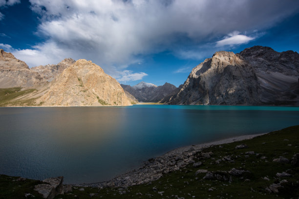 新疆湖