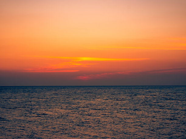 海滨红霞风景