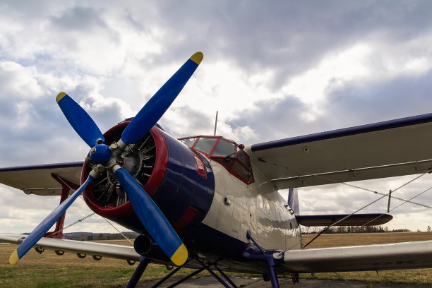 biplanes