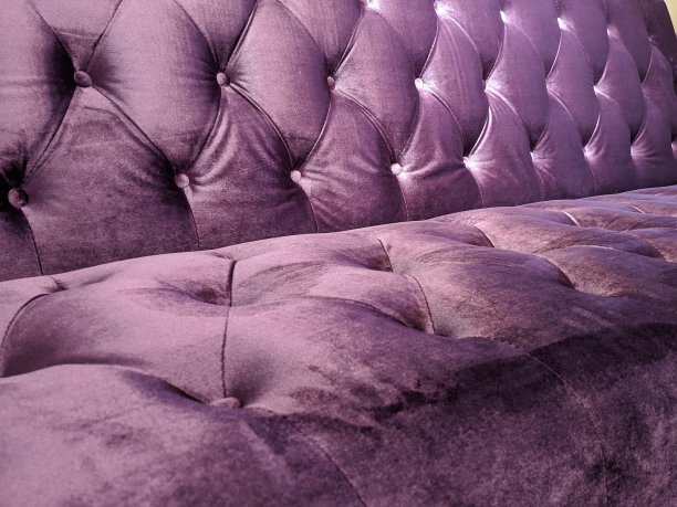 紫色椅子