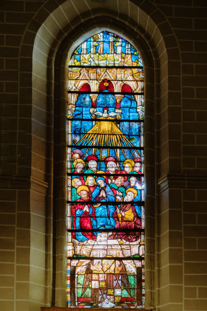 教堂窗户彩色玻璃设计