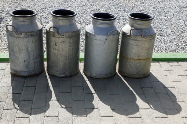 pitchers