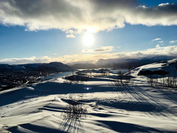 雪峰 山脉 积雪 山顶 阳光