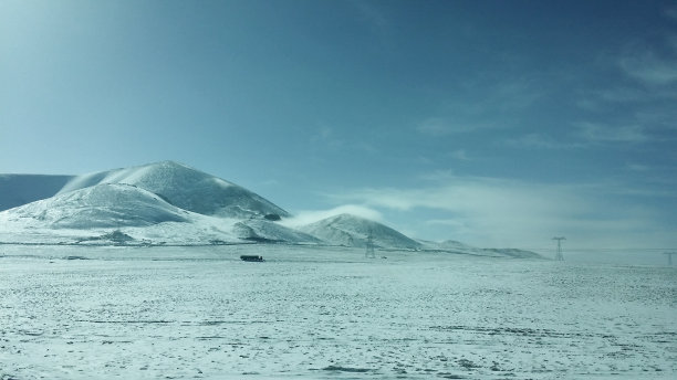 青藏高原雪景
