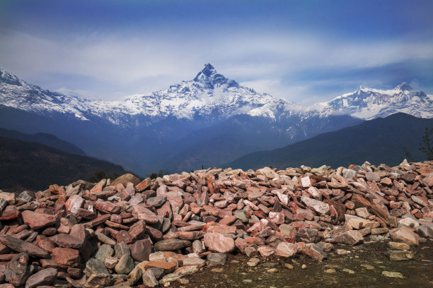 尼泊尔风光鱼尾峰
