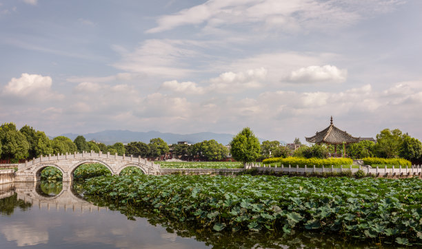 云南地产背景